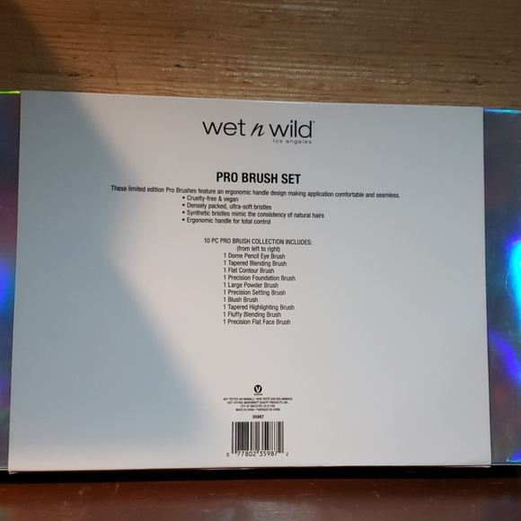 Make Up Brush Set - Picture 3 of 3